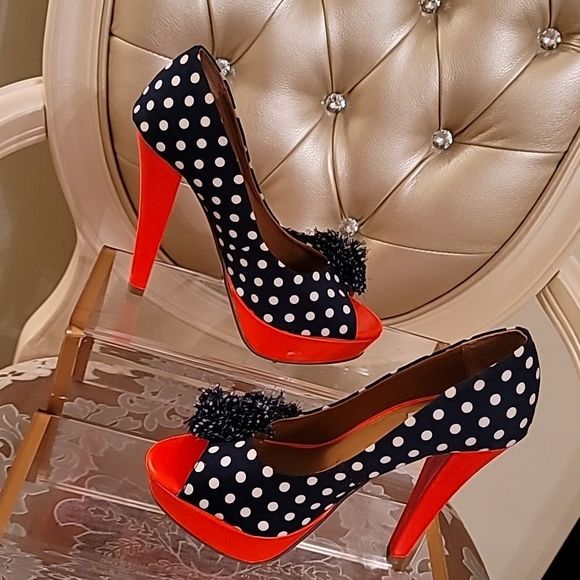 Not Rated Whimsical Carnival Pumps - Picture 2 of 16